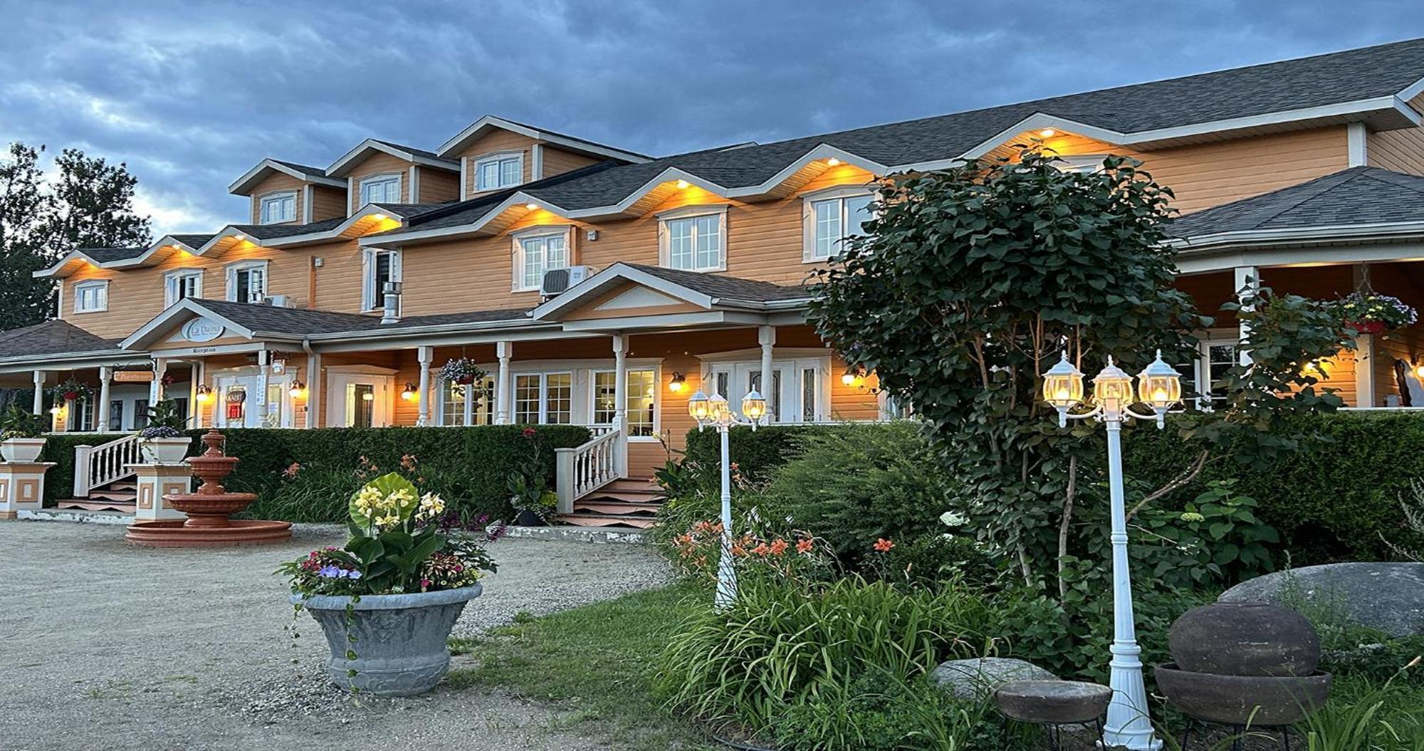 Auberge La Daina Baie-Saint-Paul Exterior foto